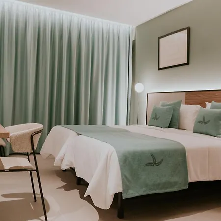 מלון Catalina Plaza Sostenible 3*
